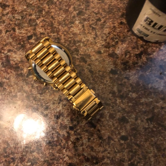 Watch - Picture 4 of 4